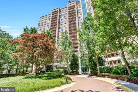 Condominium in Rockville MD 10101 Grosvenor PLACE.jpg