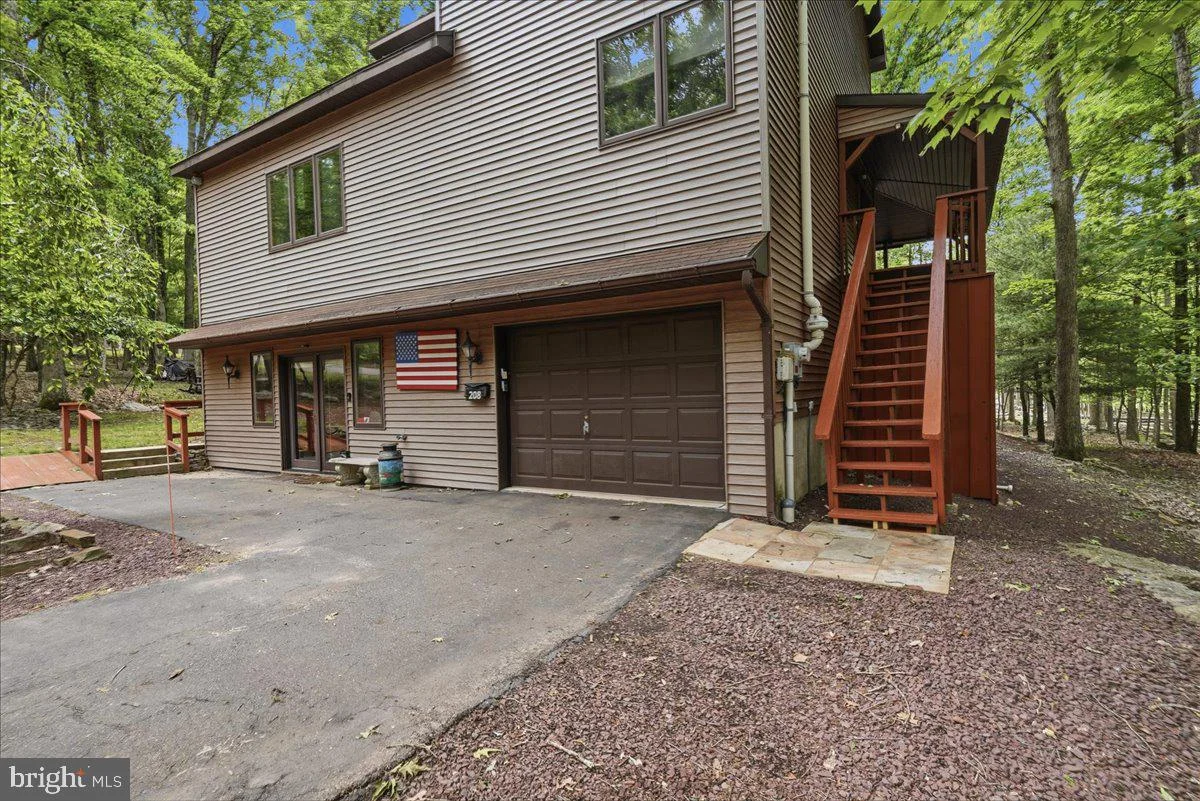 208 Owego Drive, Hazleton, PA, 18202