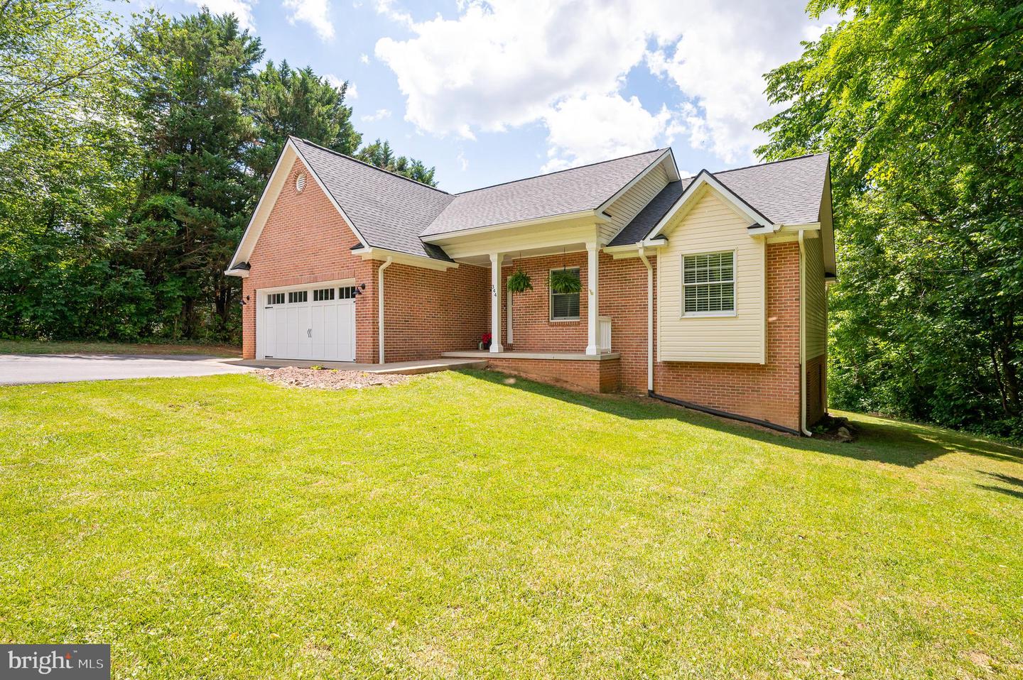 Photo 1 of 57 of 344 Bedford Dr house