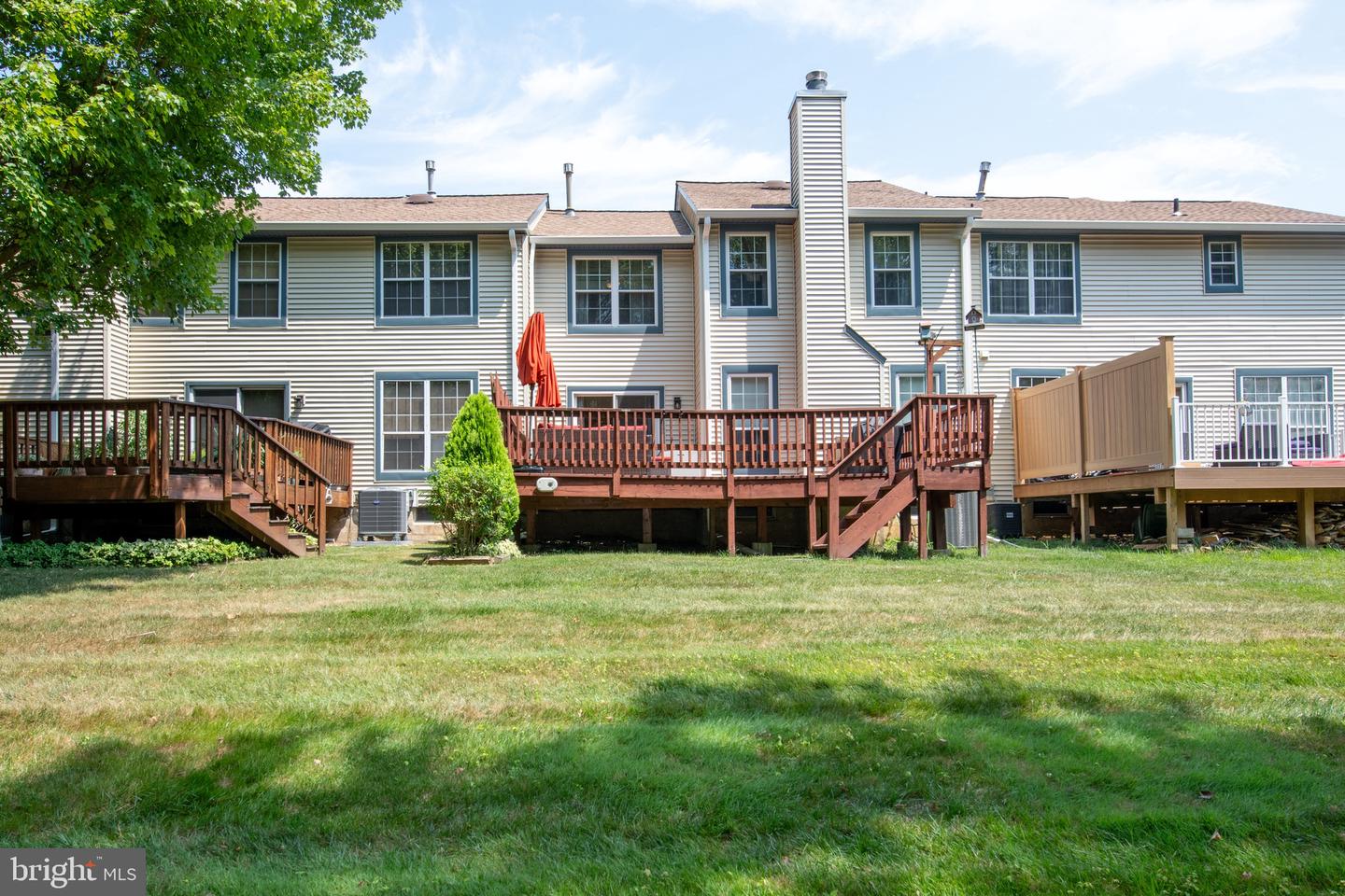 Photo 12 of 71 of 682 Gray Cir townhome