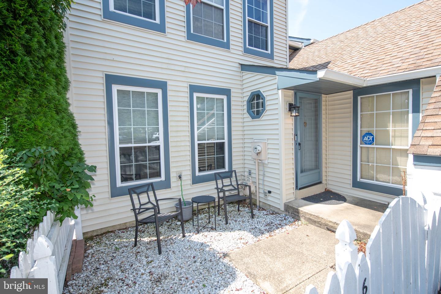 Photo 4 of 71 of 682 Gray Cir townhome