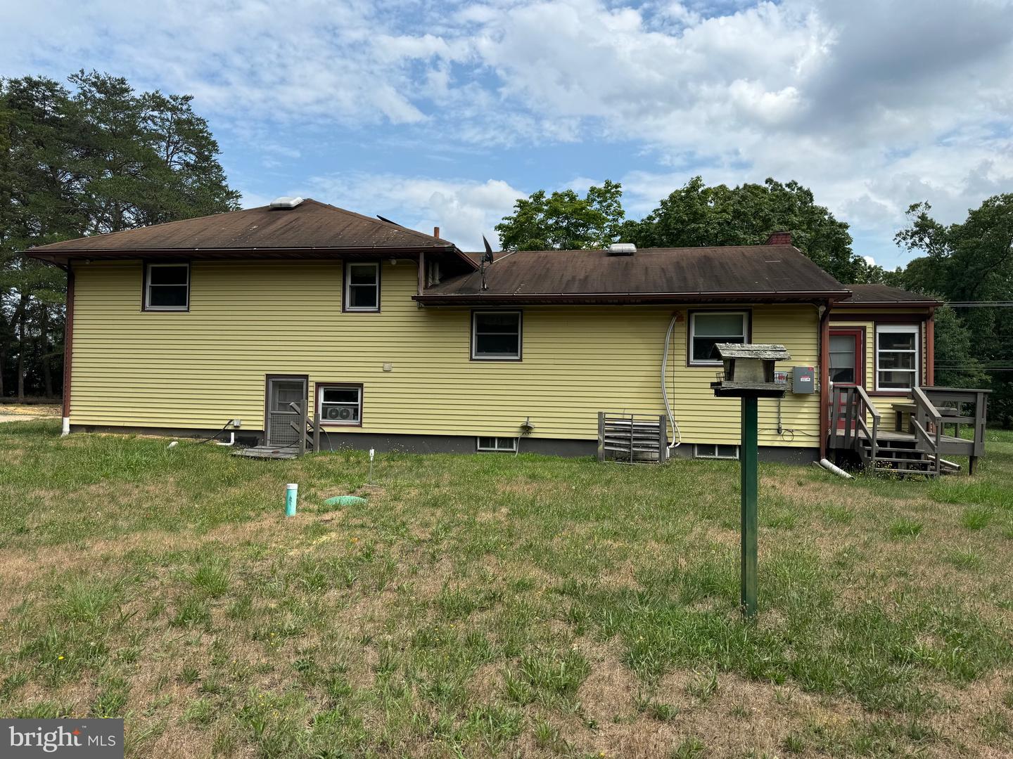 Photo 4 of 21 of 4106 S Lincoln Ave house