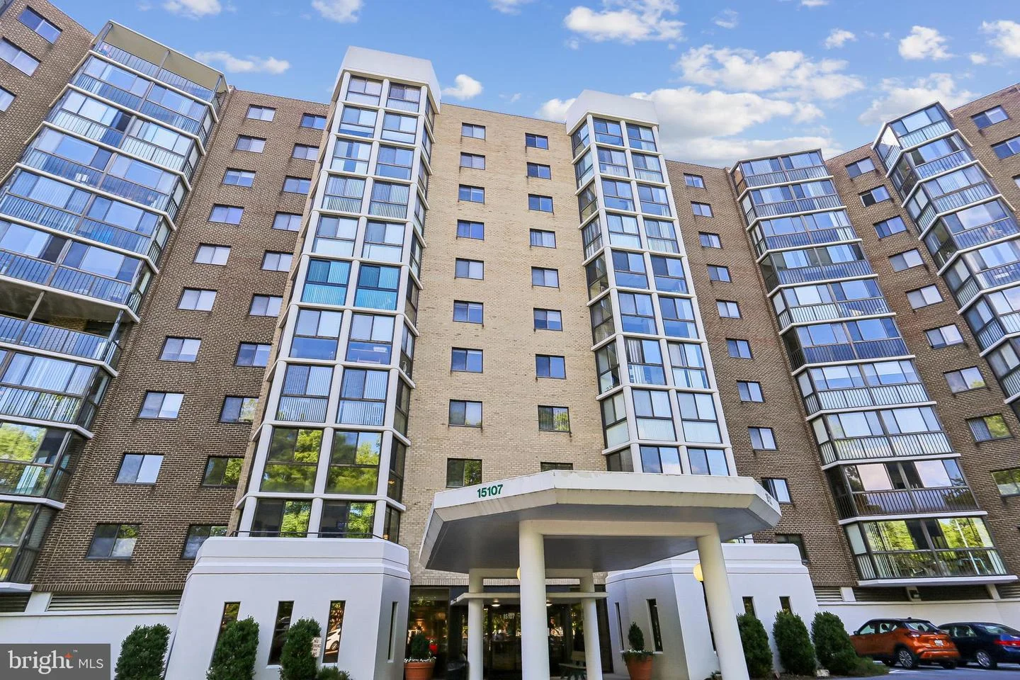 15107 Interlachen Drive Unit 2-620