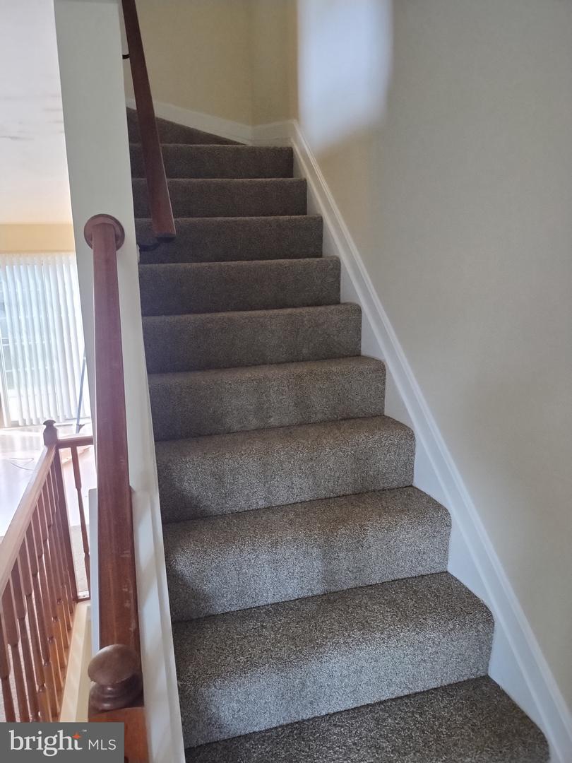 Photo 5 of 11 of 623 Brickston Rd townhome