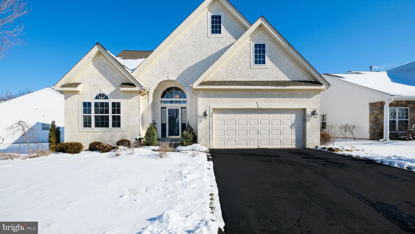 638 N Settlers Cir