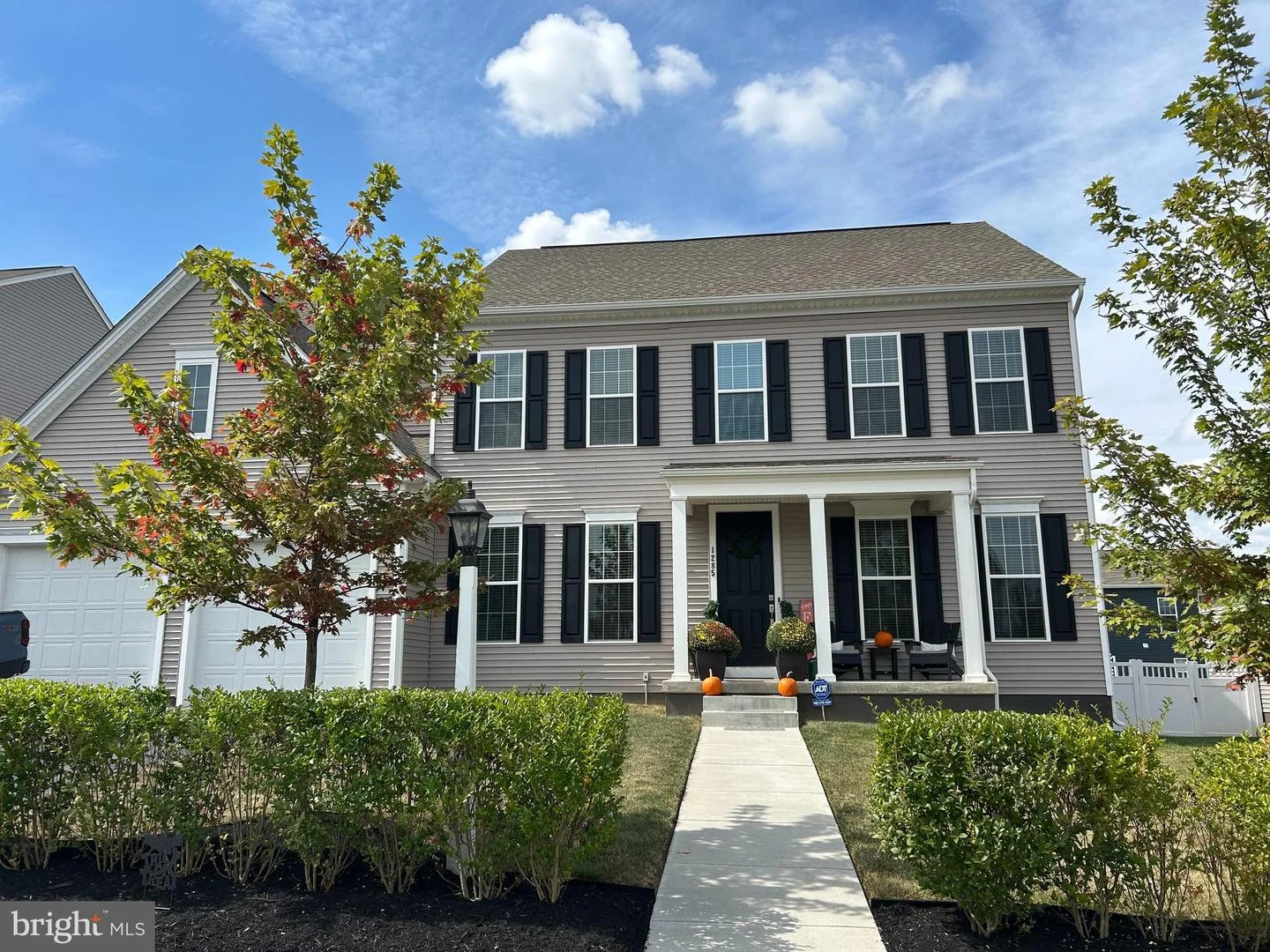 1285 Ashton Road Rd
