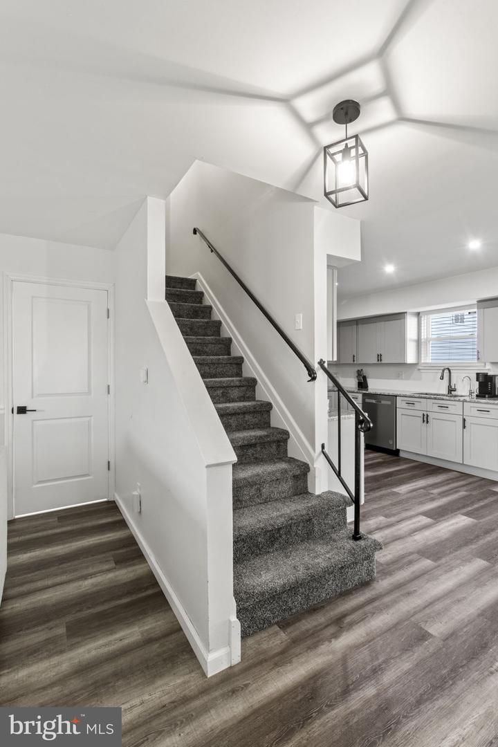 Photo 6 of 31 of 22 Canis Ct multi-family property