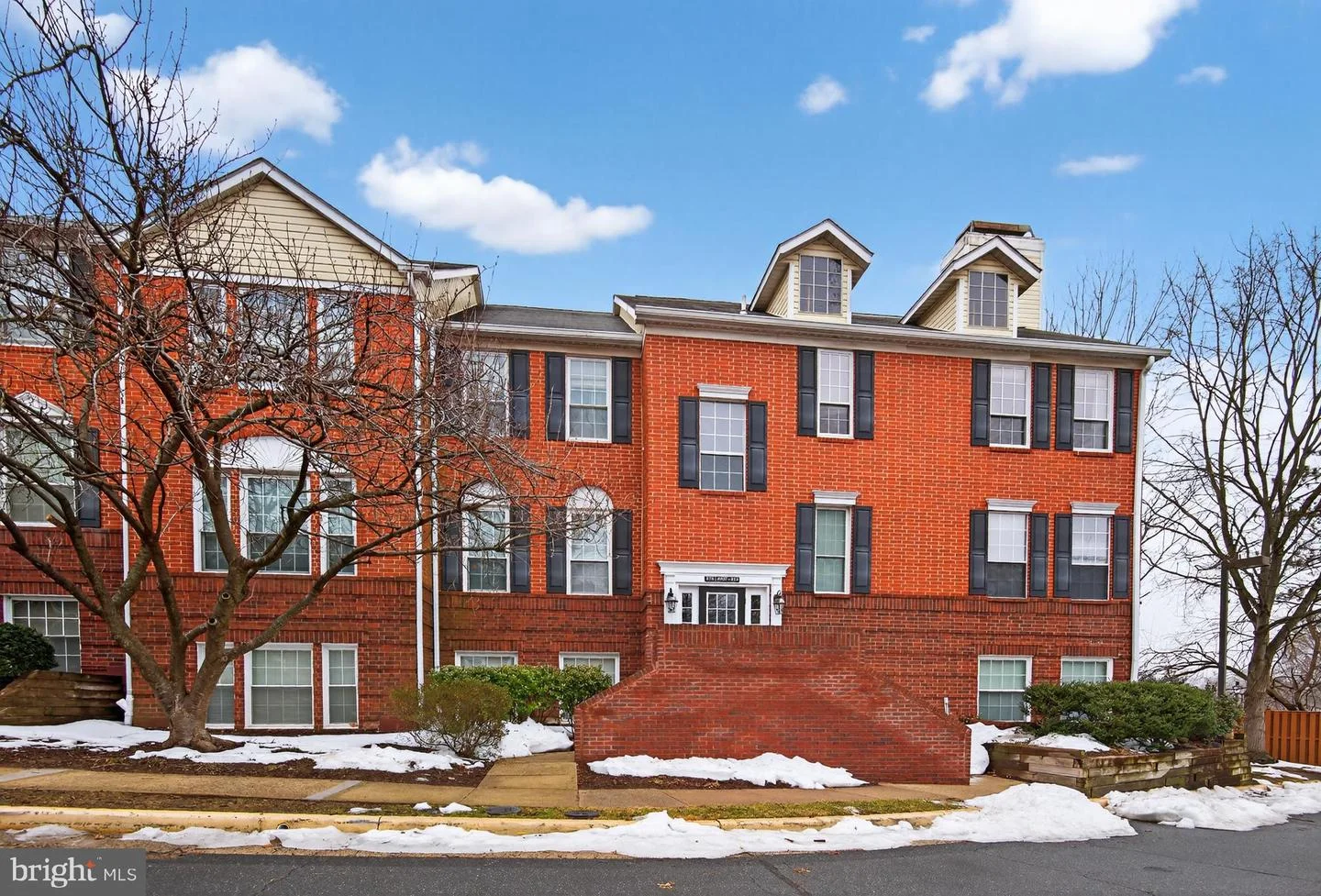 678 Gateway Drive SE Unit 912