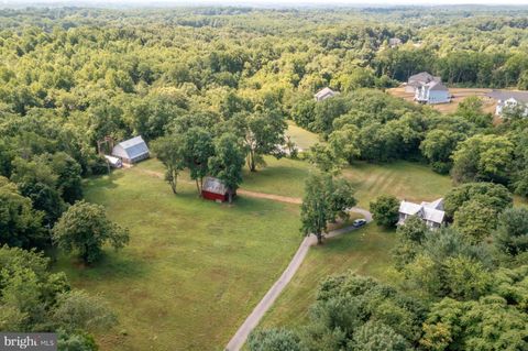 Single Family Residence in Damascus MD 9220 Damascus Hills LANE.jpg