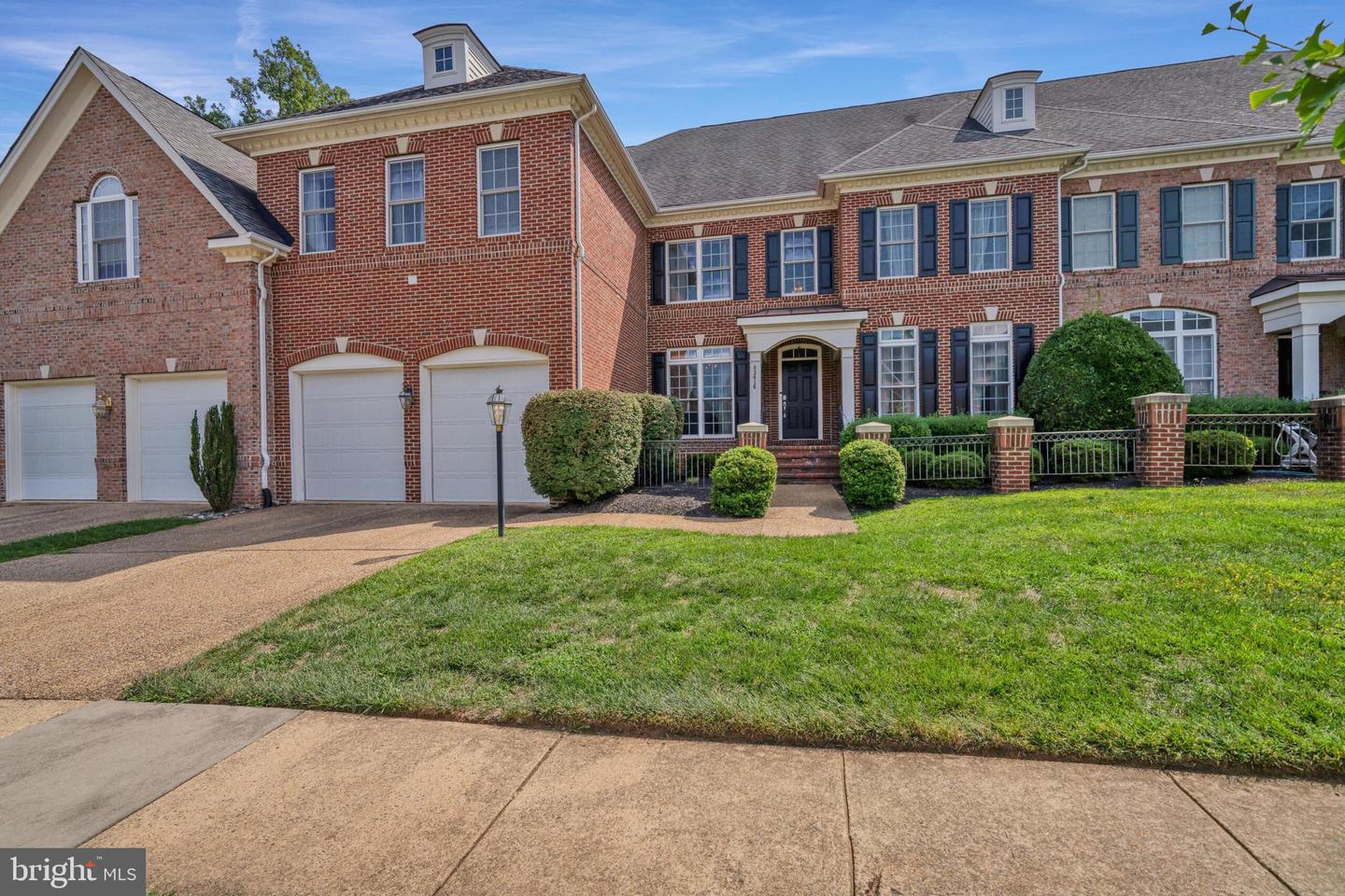 View Leesburg, VA 20176 townhome