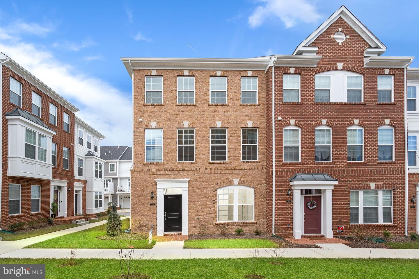 View la Plata, MD 20646 townhome