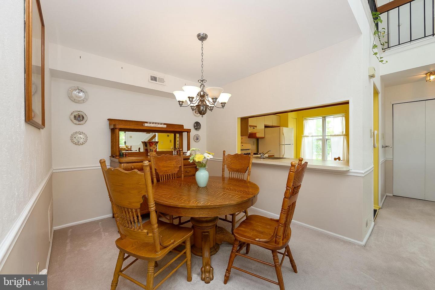 Photo 6 of 23 of 104-B Thornwood Dr condo