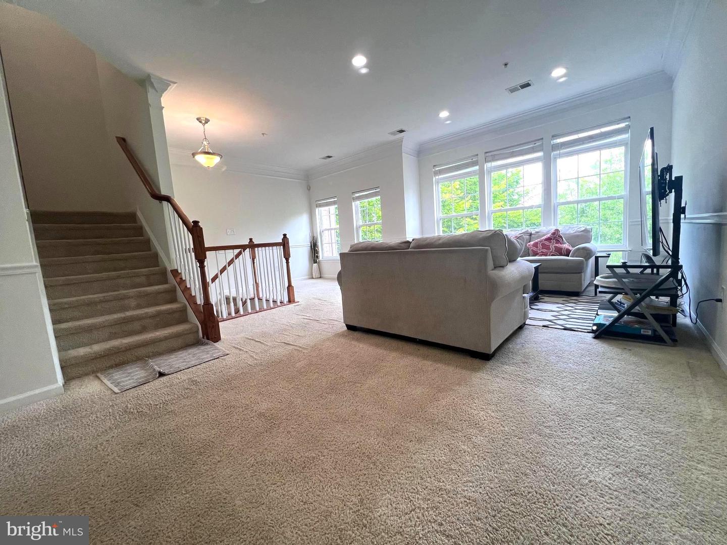 Photo 10 of 50 of 13562 Waterford Hills Blvd townhome
