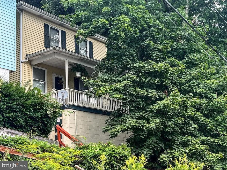 40 Richland Avenue