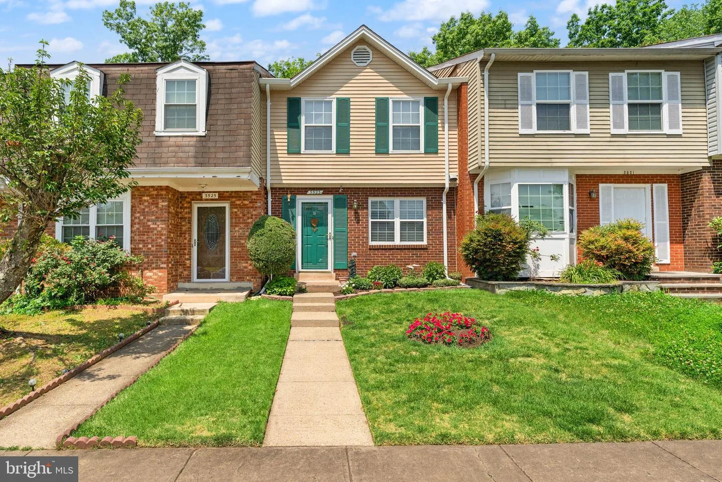 3523 Castle Hill Drive