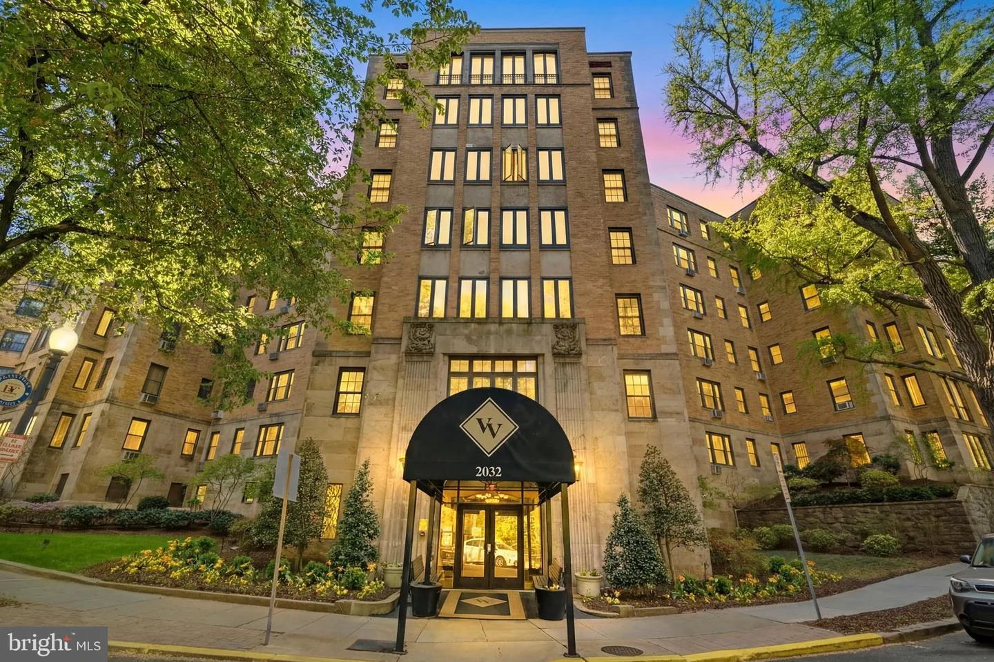 2032 Belmont Road NW Unit 104