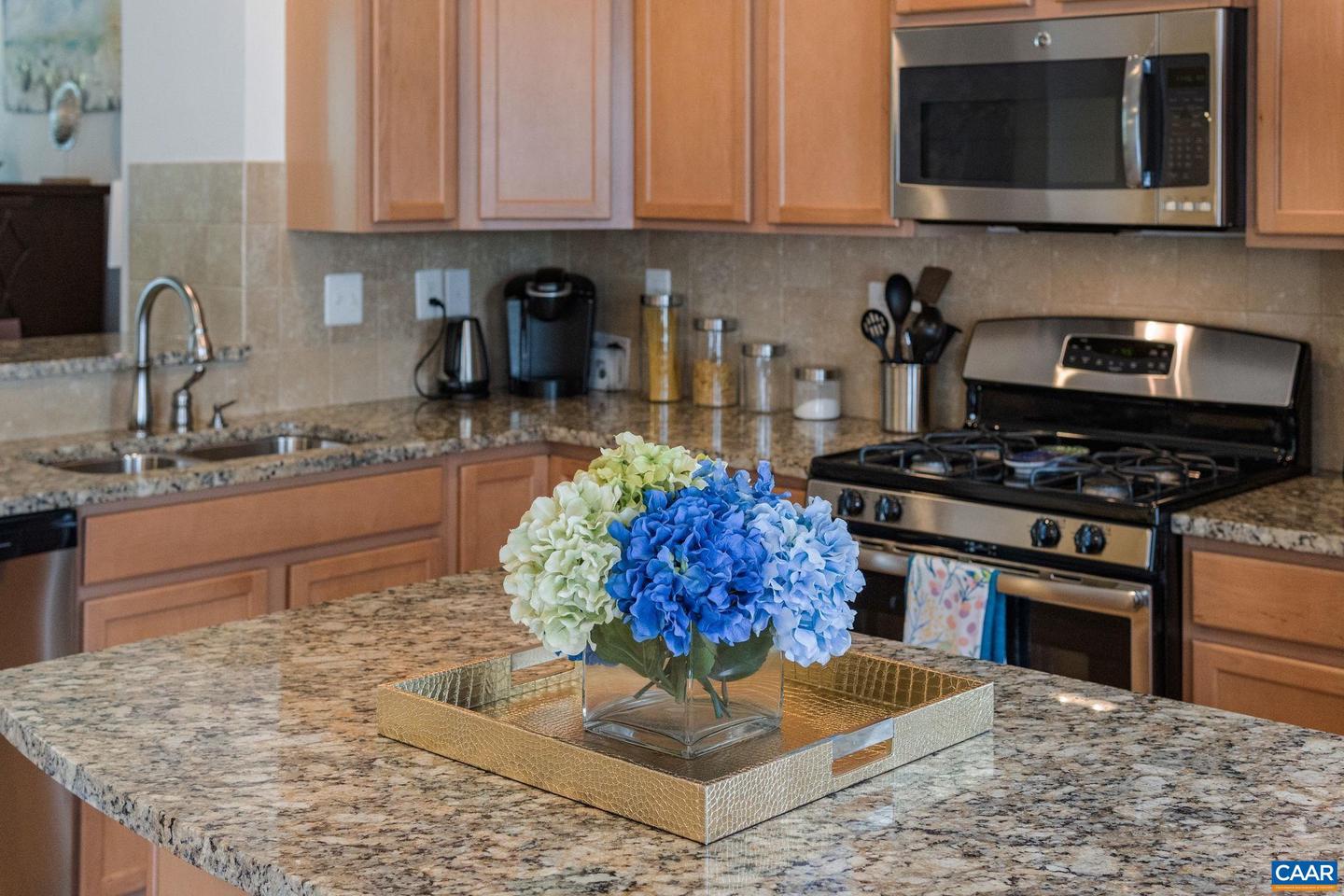 Photo 11 of 23 of 237 Pebble Beach Ct townhome