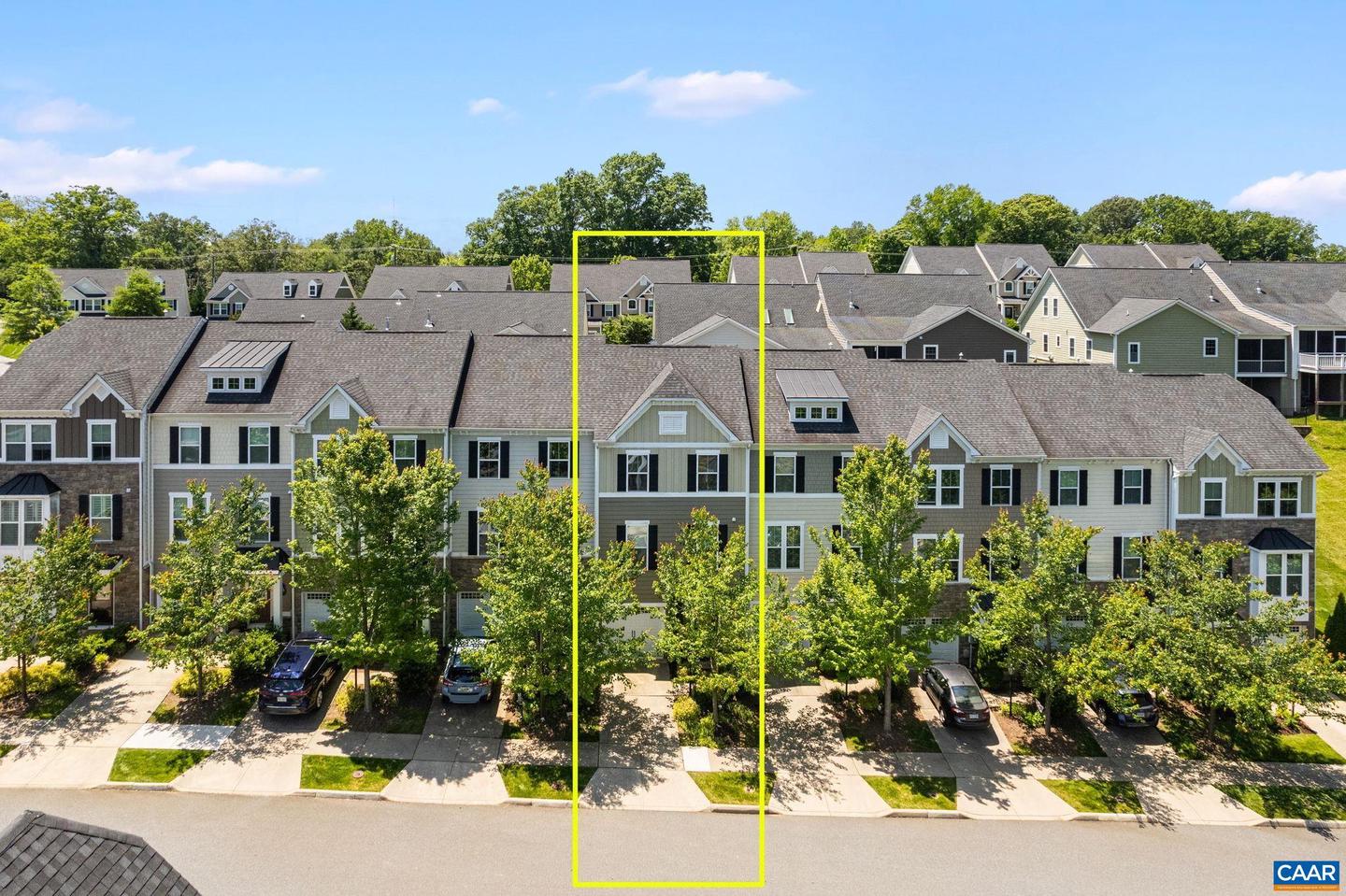 Photo 2 of 23 of 237 Pebble Beach Ct townhome