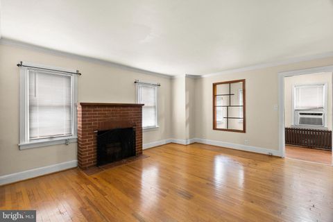 Single Family Residence in Wilmington DE 6 Smyrna AVENUE 6.jpg