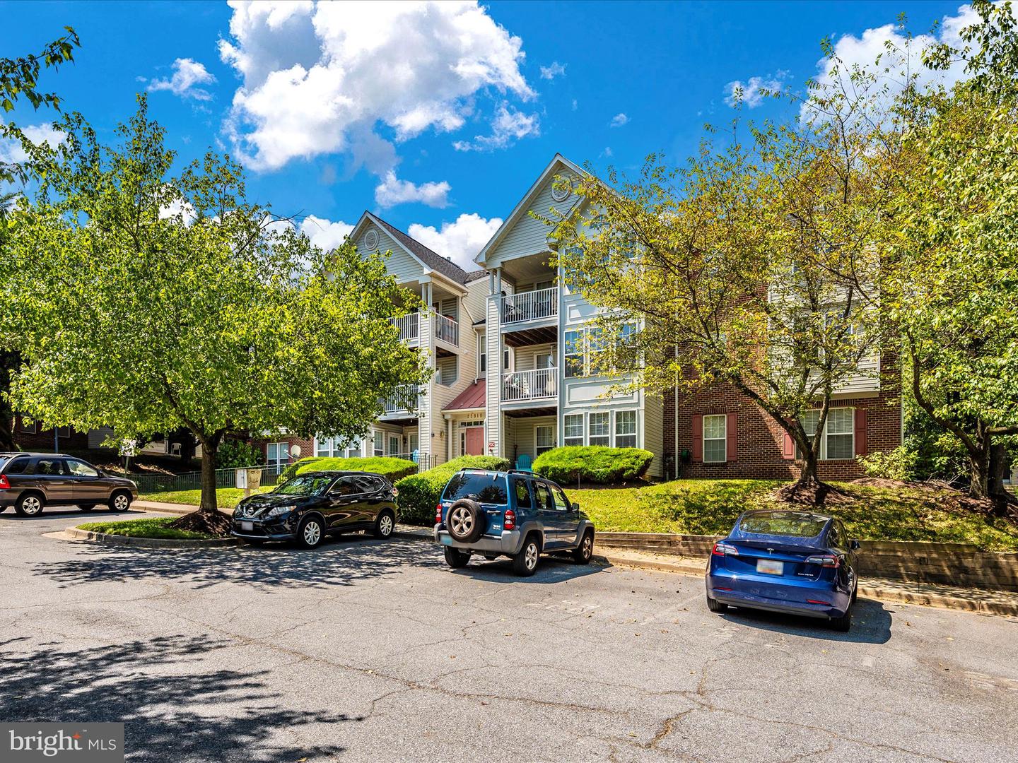 View Damascus, MD 20872 condo