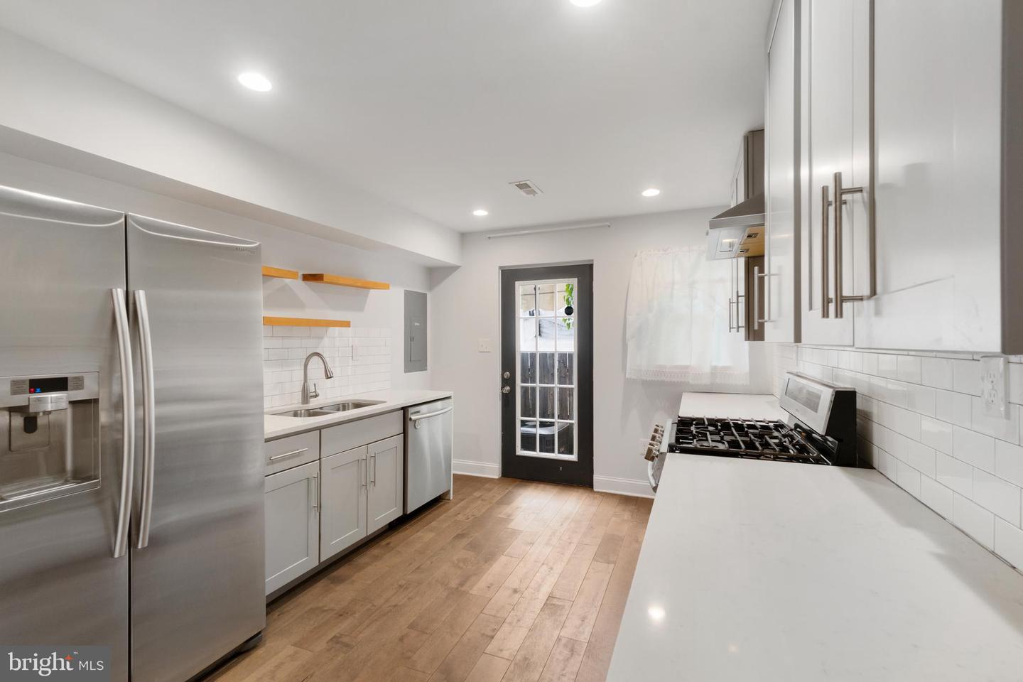 View Baltimore, MD 21231 townhome
