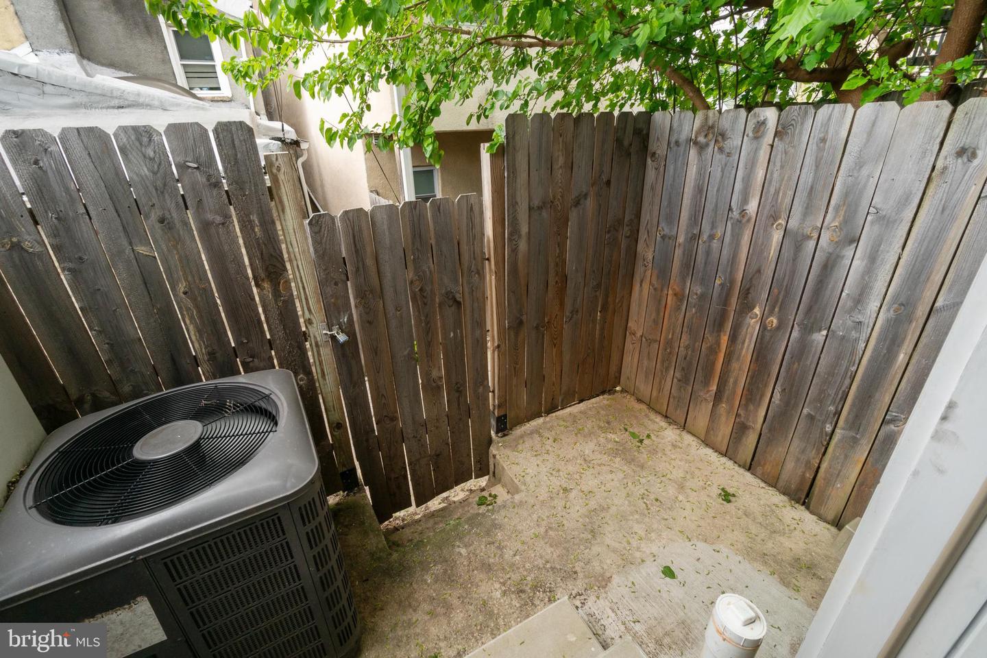 Photo 52 of 53 of 304 S Duncan St townhome