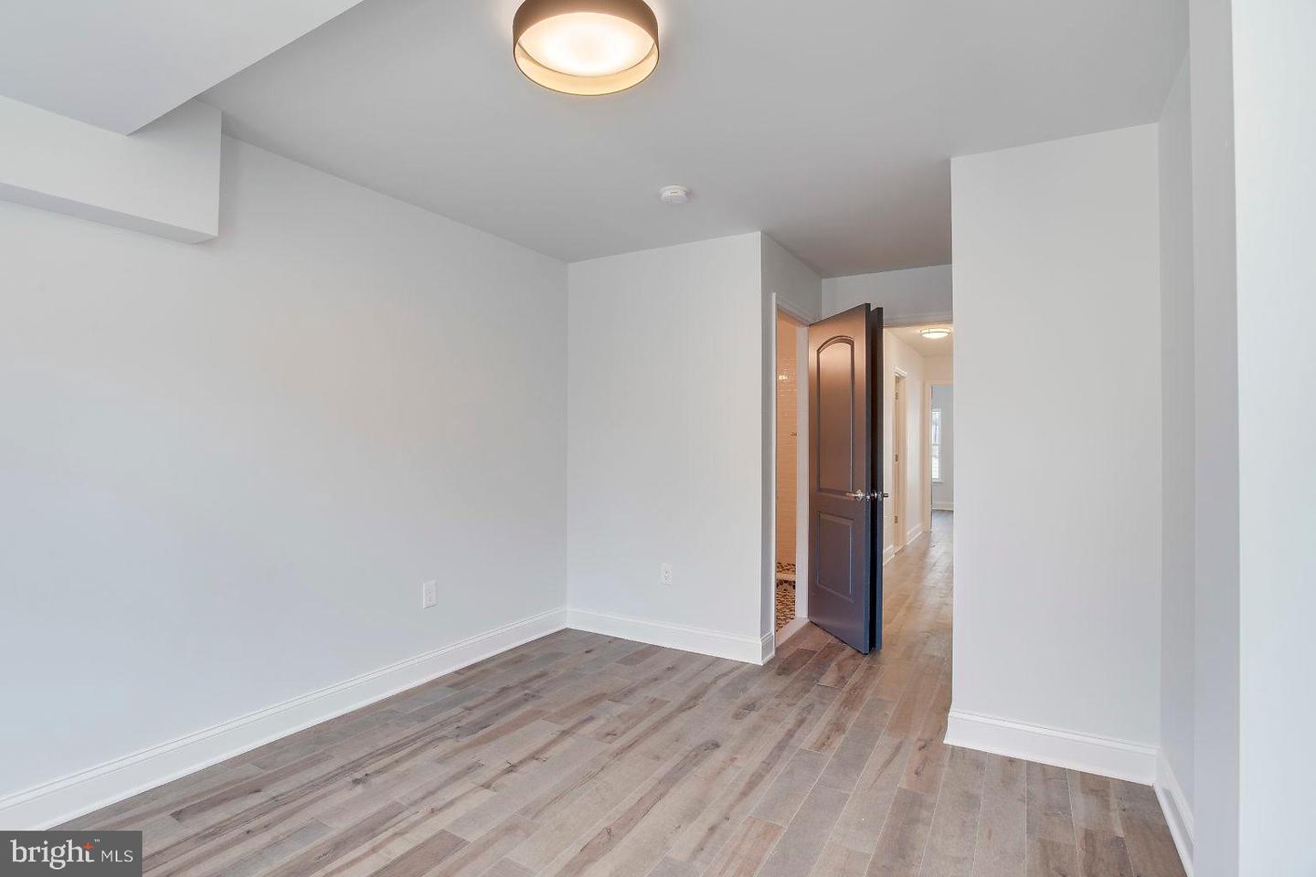 Photo 43 of 53 of 304 S Duncan St townhome