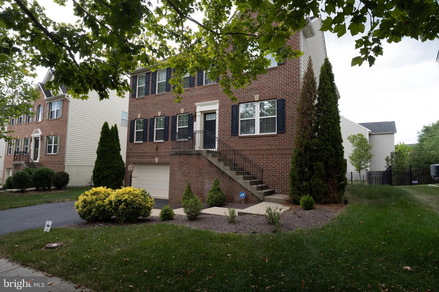 Photo 6 of 50 of 13672 Sovereign Way house