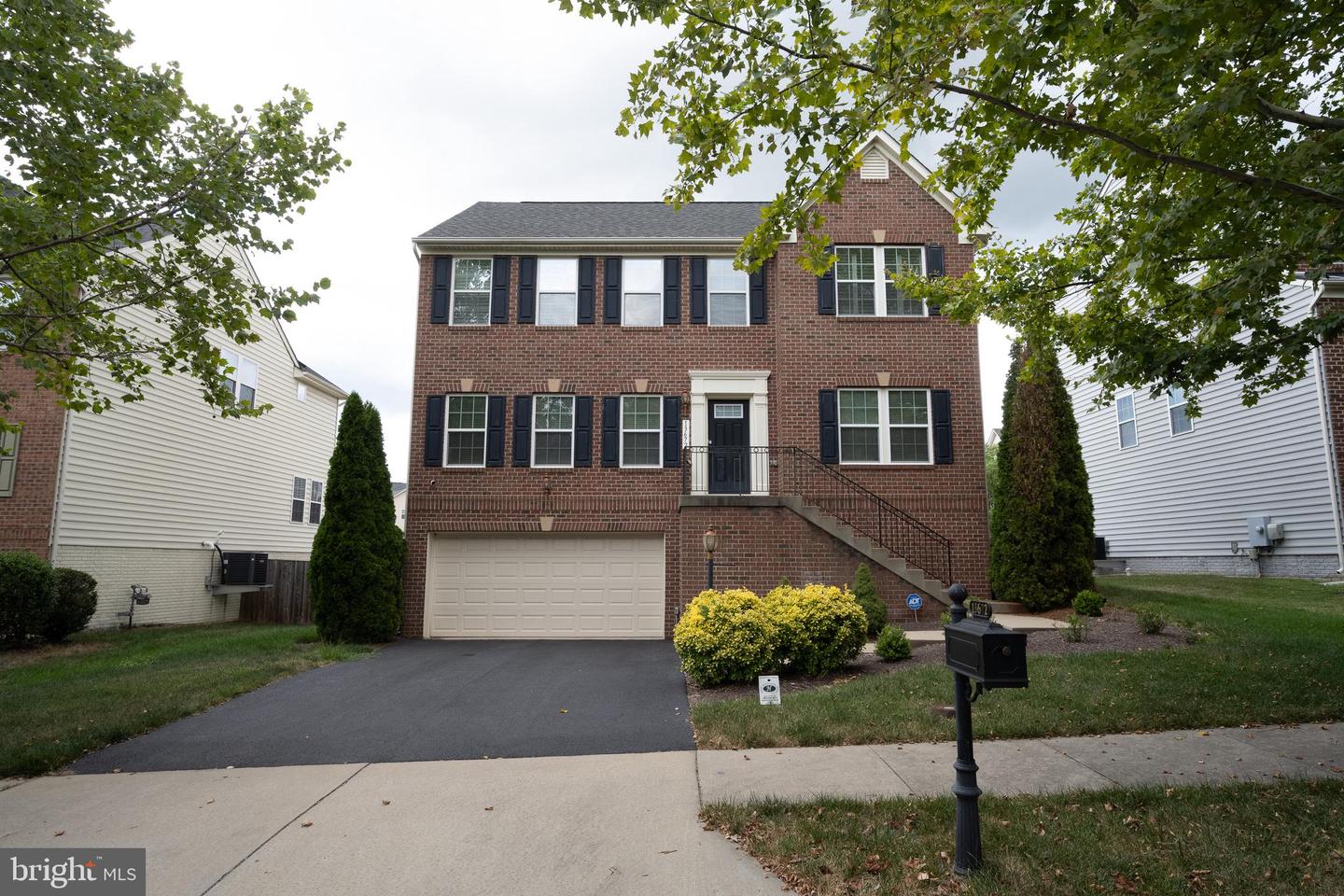 Photo 4 of 50 of 13672 Sovereign Way house
