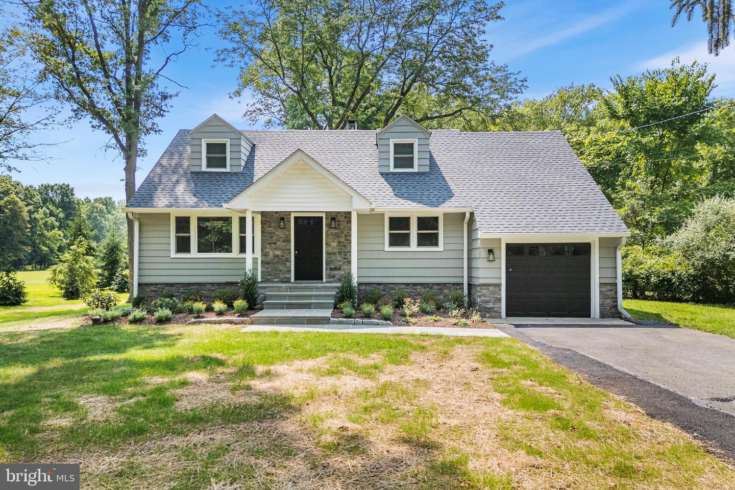 View Hopewell, NJ 08525 house