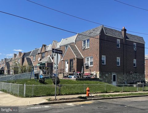 Townhouse in Philadelphia PA 1963 Princeton AVENUE.jpg