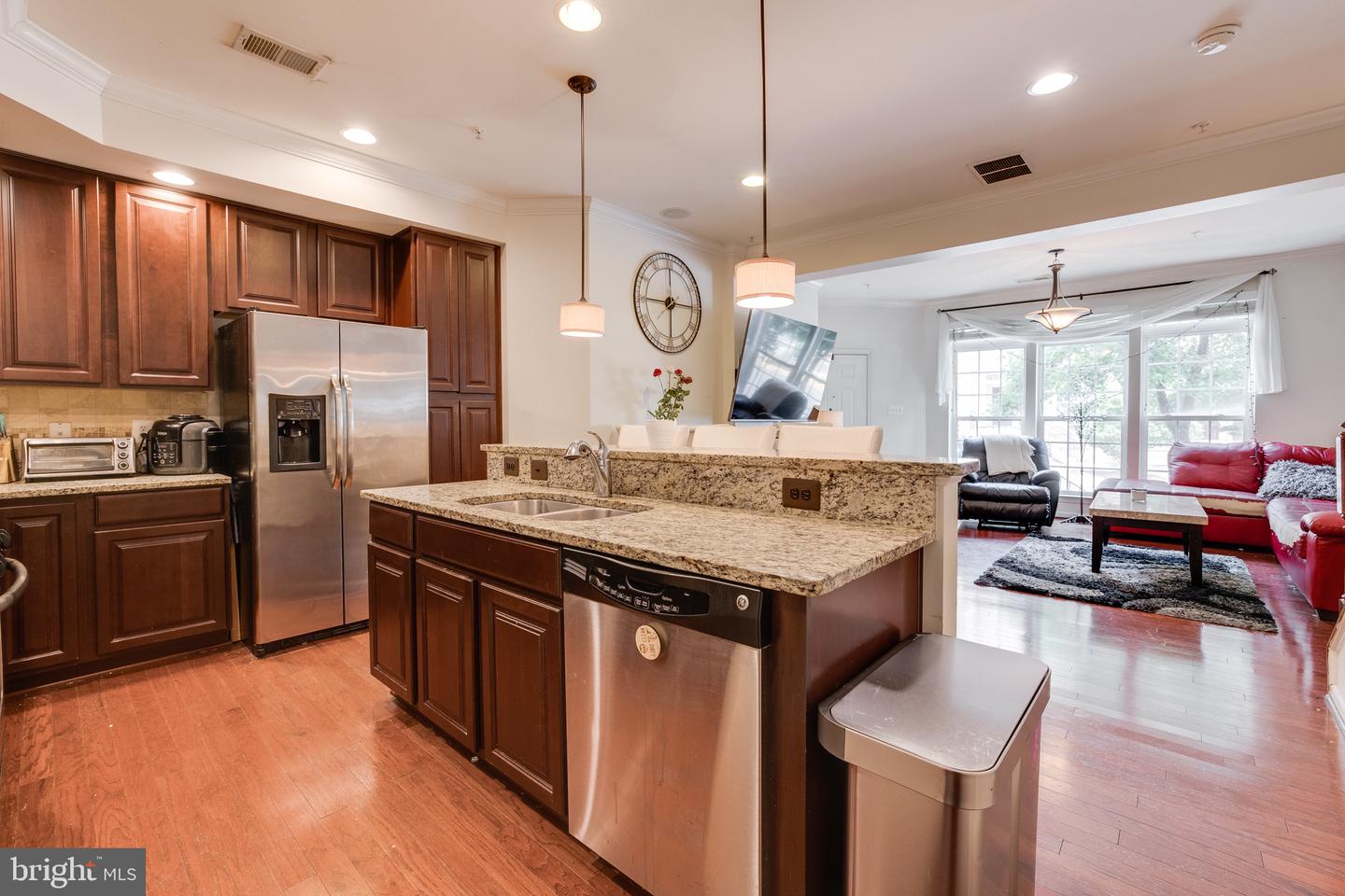 Photo 3 of 27 of 15055 Leicestershire St #87 townhome