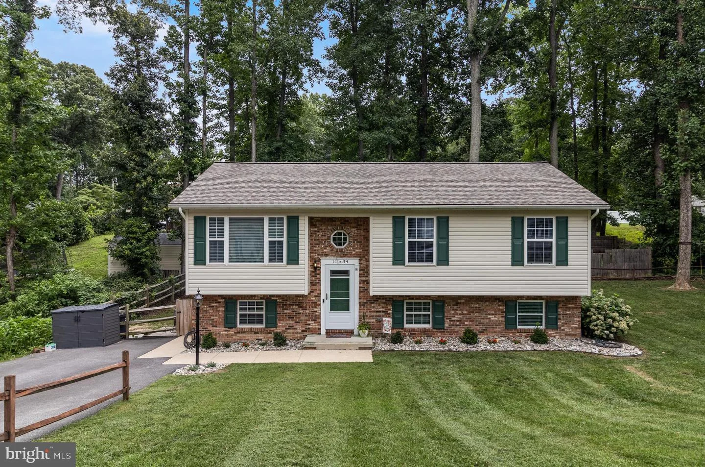 11534 Bootstrap Trail