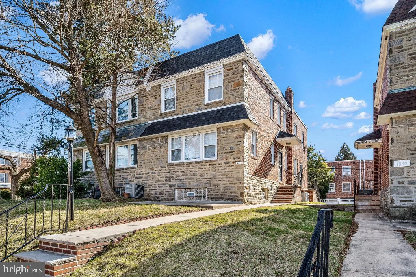 1032 E Slocum Street