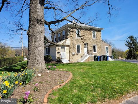 Duplex in Abington PA 1077 Edge Hill ROAD.jpg