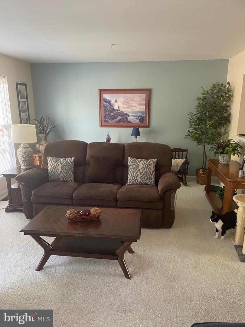 Photo 8 of 21 of 151 Waterford Ln townhome