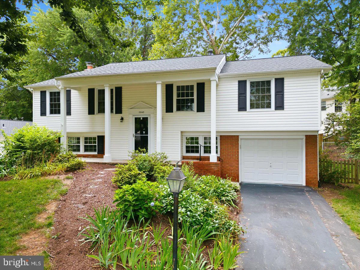13143 Melville Lane