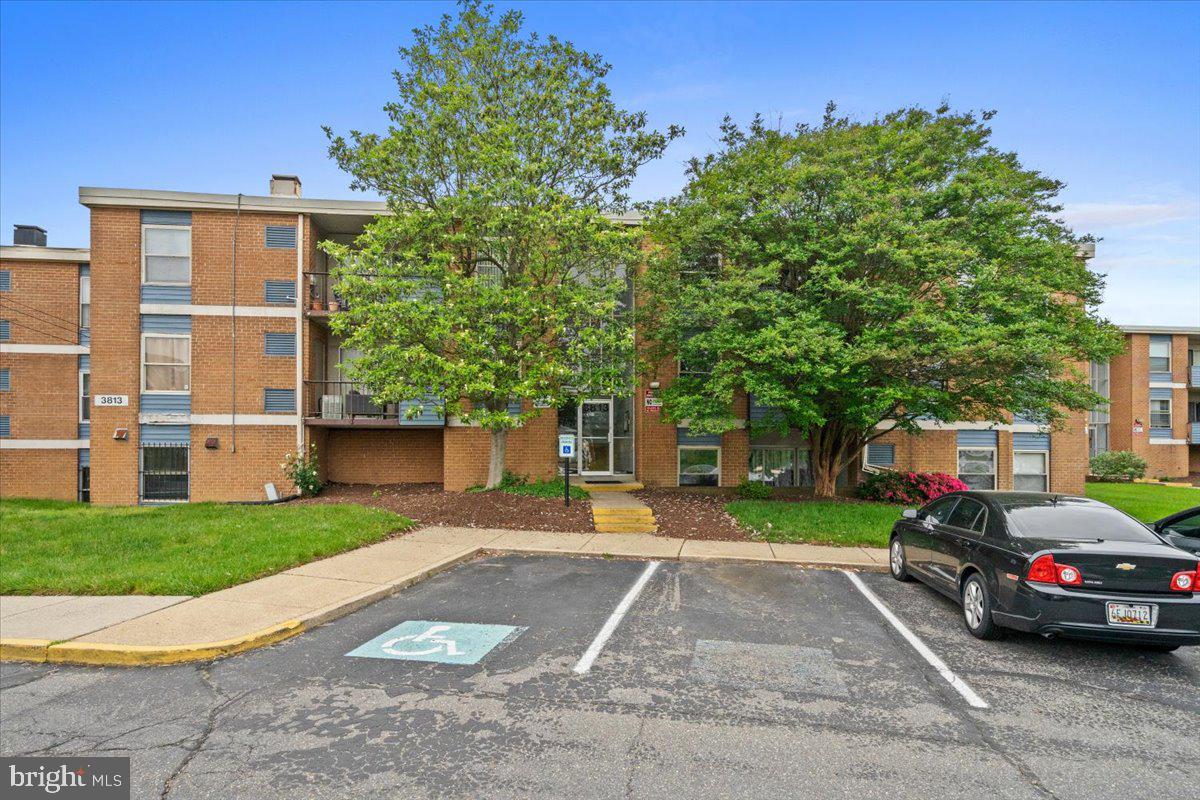 View Suitland, MD 20746 condo