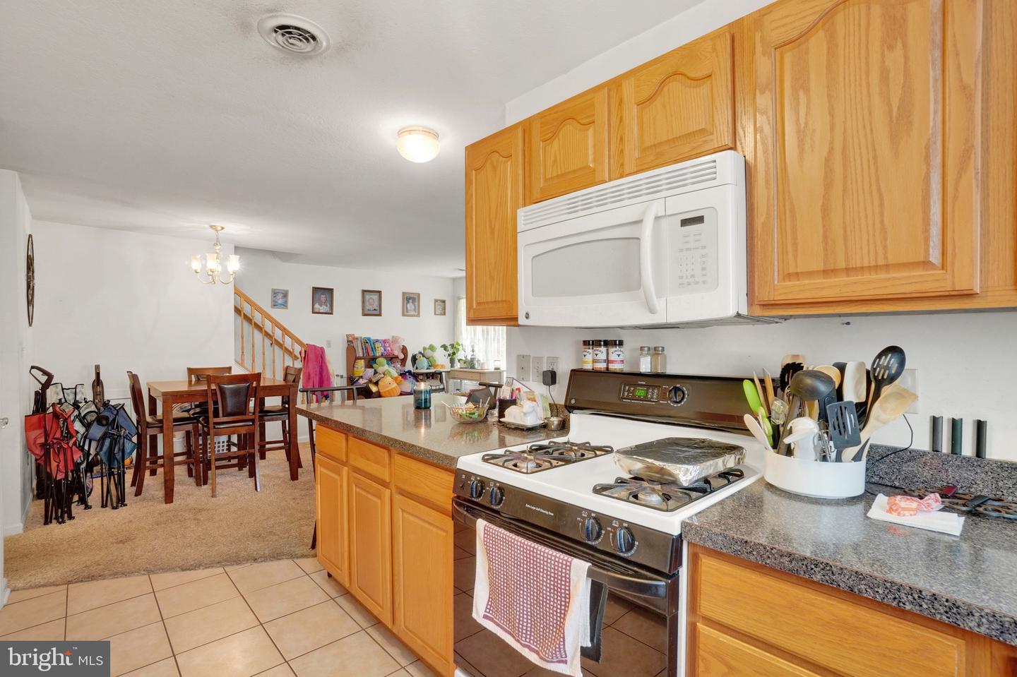 Photo 10 of 21 of 1712 Boxwood Ct townhome