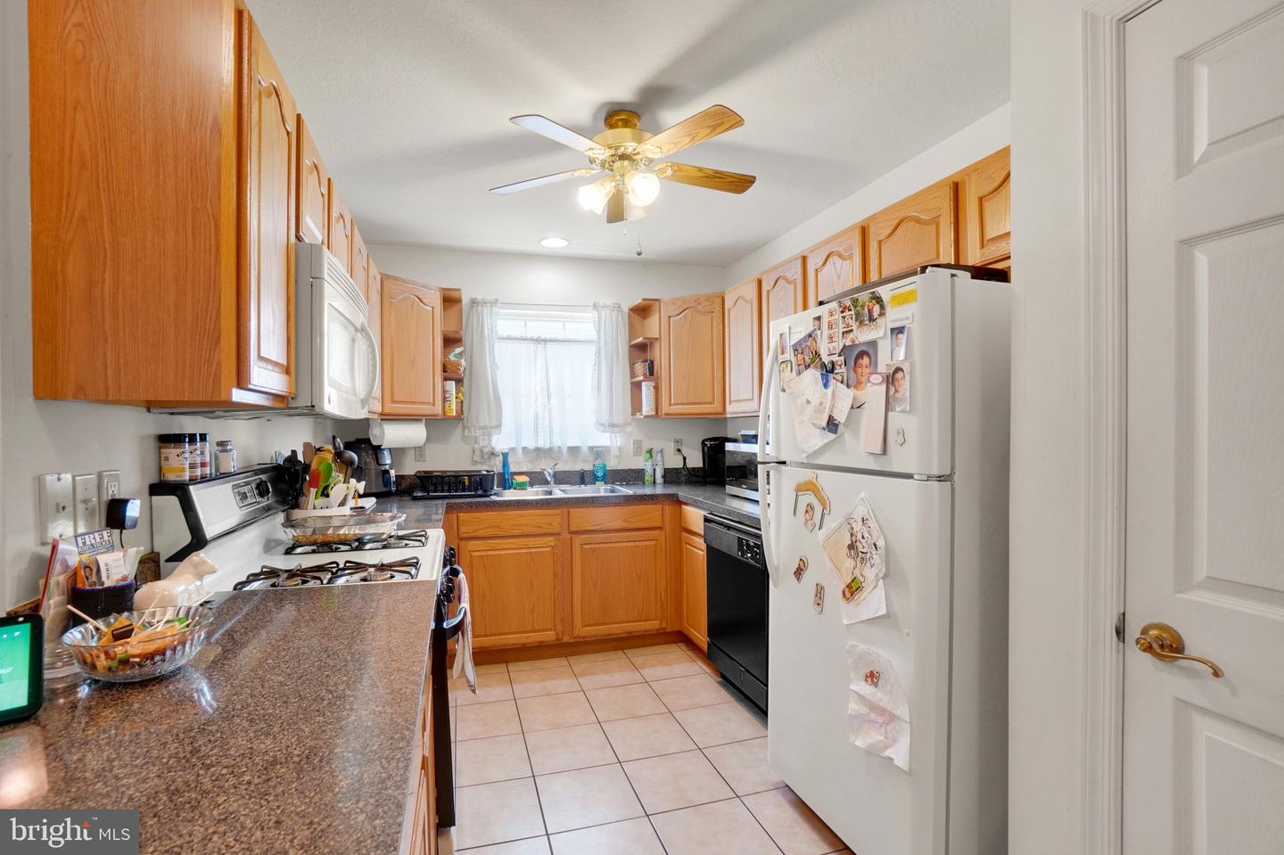Photo 8 of 21 of 1712 Boxwood Ct townhome