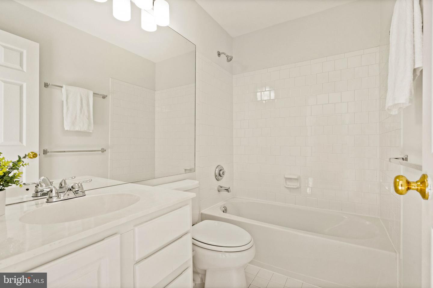 Photo 31 of 37 of 46862 Clarion Ter #302 condo