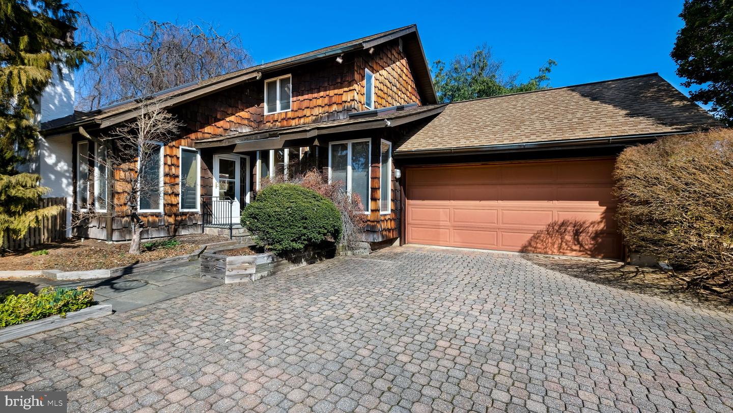 7 Hillside Ln