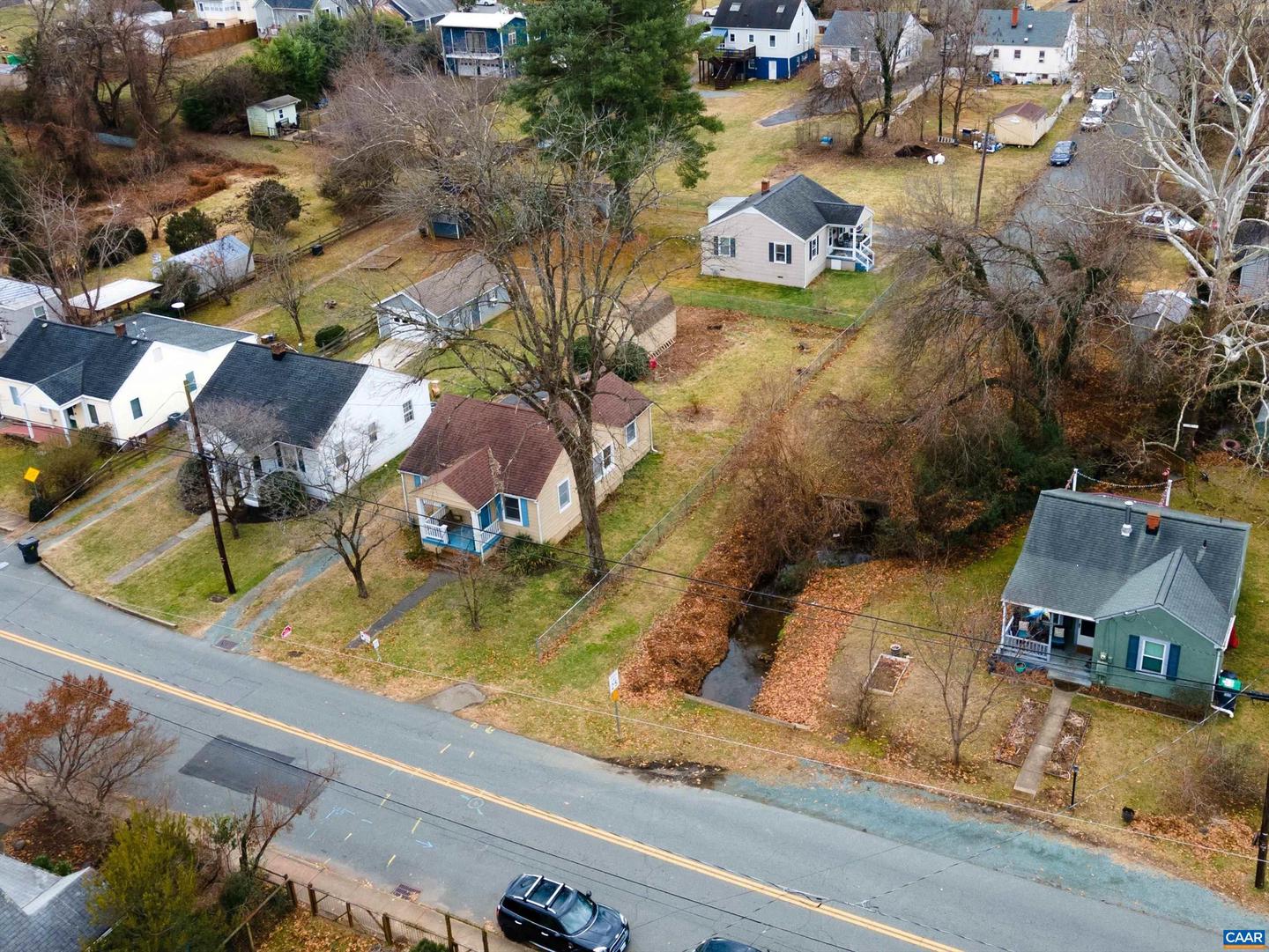Photo 4 of 18 of 1316 Chesapeake St house