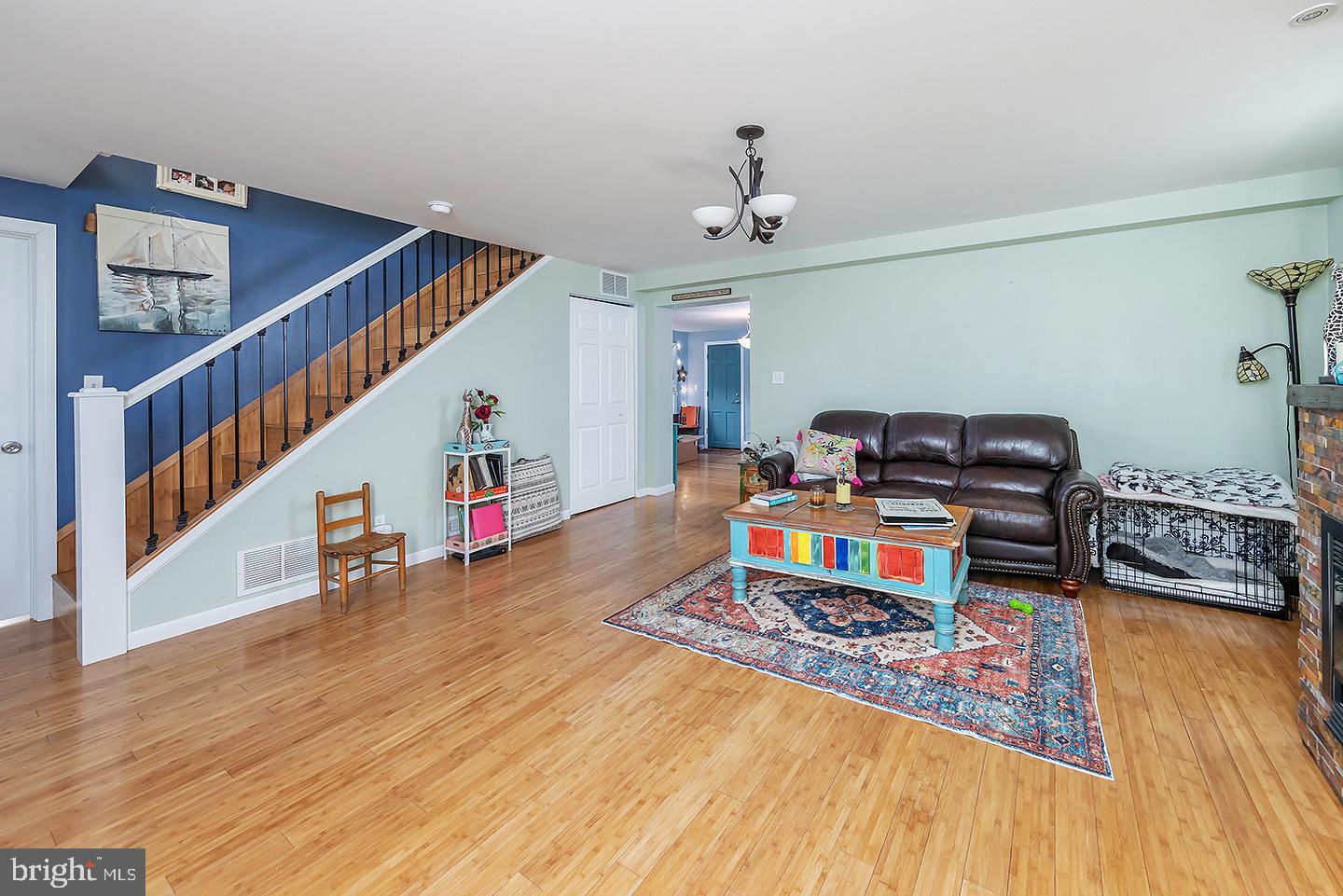 Photo 5 of 23 of 215 Elm St house