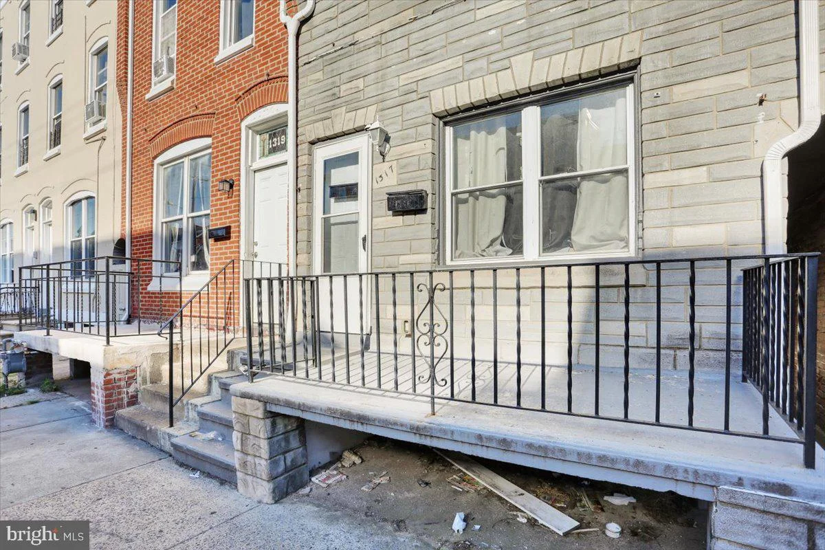 1317 N 10th Street N