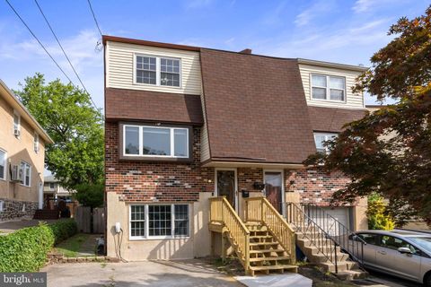 Duplex in Drexel Hill PA 3201 Albermarle AVENUE.jpg