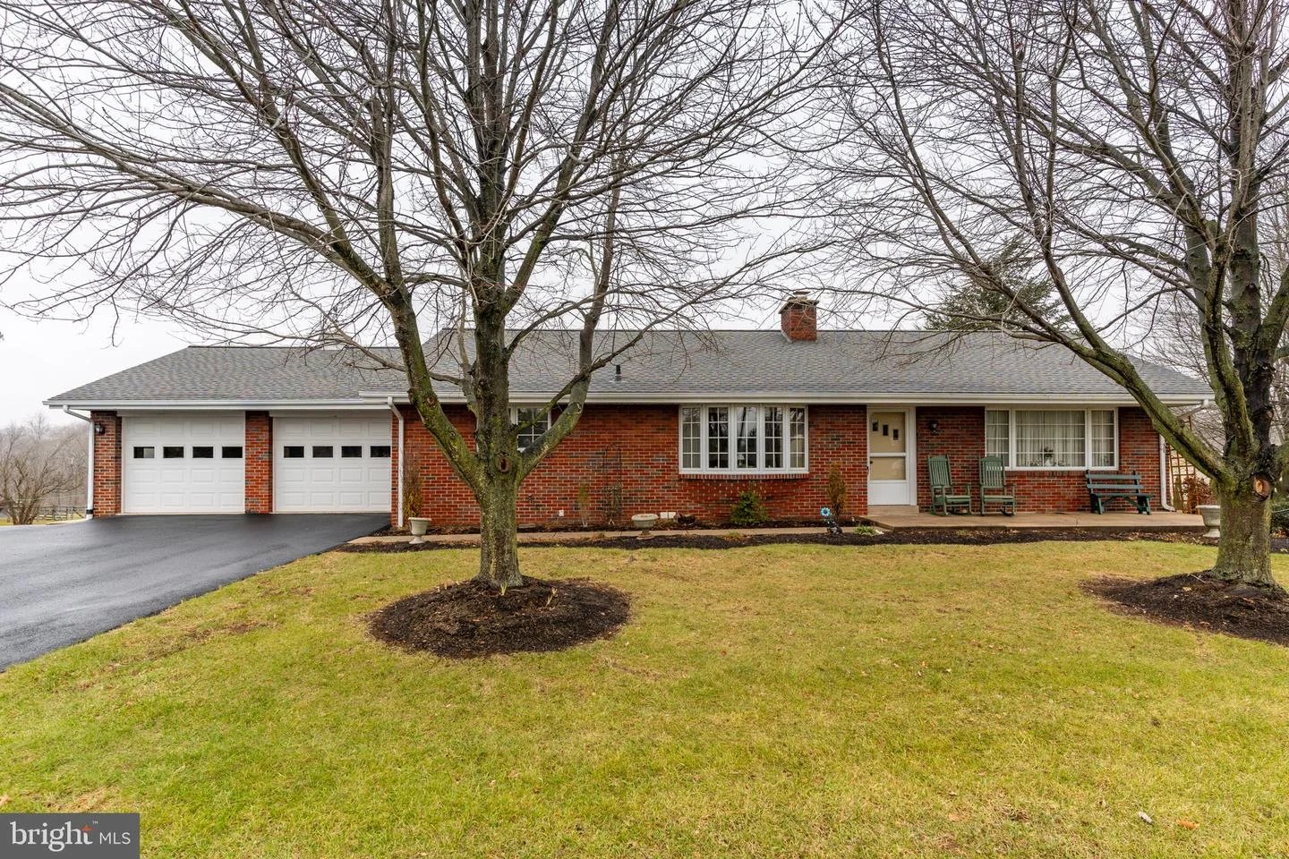 689 Poplar Street