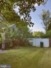 Photo 3 of 19 of 2383 Debra Ave house