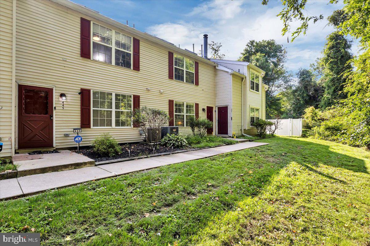 View Woodbury Heights, NJ 08097 townhome