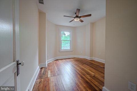 Duplex in Wilmington DE 1522 van Buren STREET 14.jpg